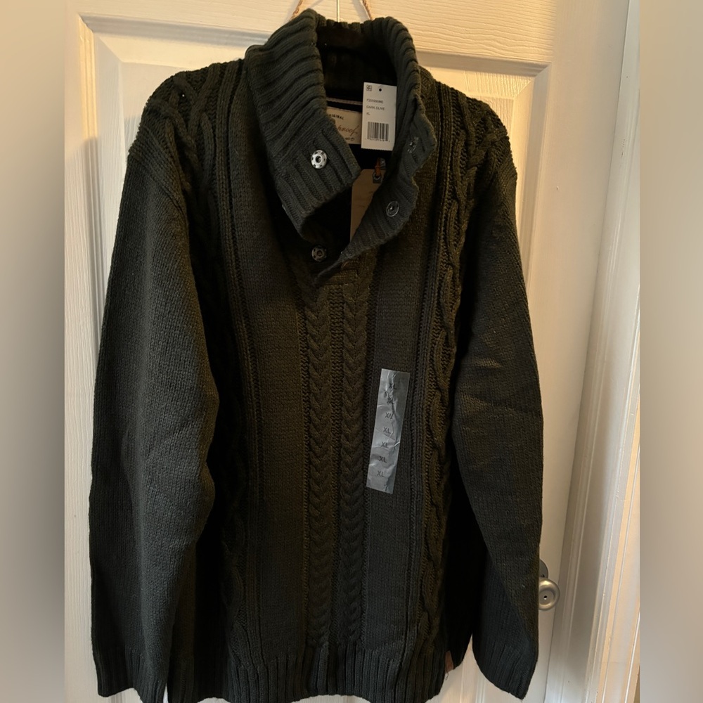 Men’s XL, Dark Olive, Knitted Sweater.